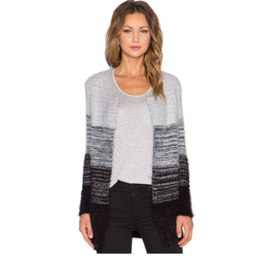 ELLIATT Take Flight Eyelash Cardigan sz M in Monochrome Angora Blend Revolve